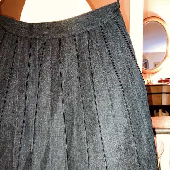 ▪️MARC JACOBS Long Pleated Charcoal Skirt ~ Attached Slip ~ One of a Kind~ Lux - Picture 2 of 16